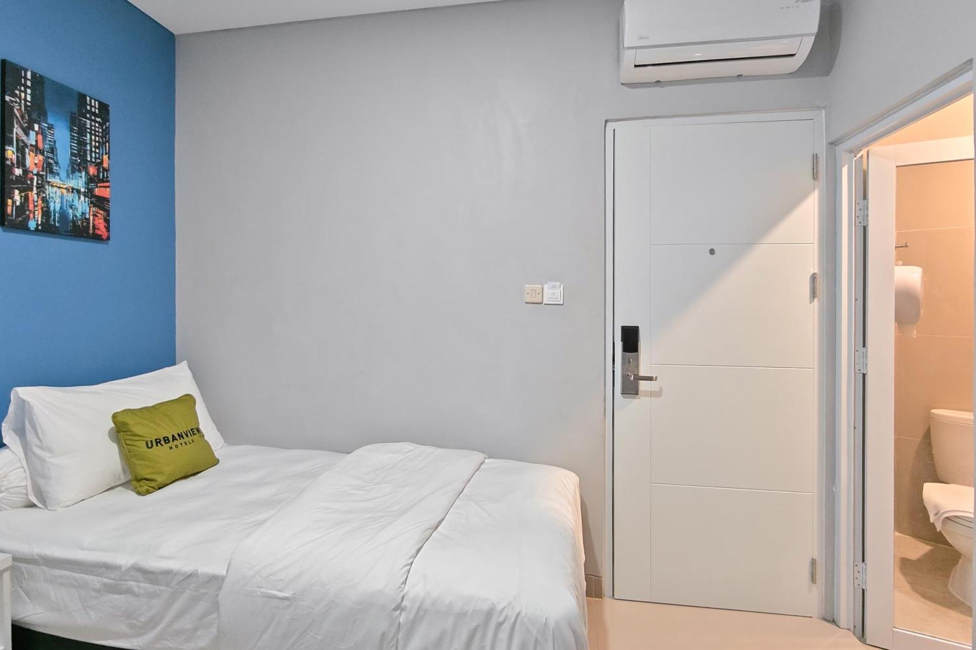 Urbanview Green Lake Sunter Residence Джакарта Екстериор снимка